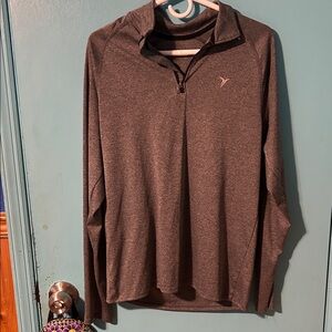 Old Navy Gray Long Sleeve Tee